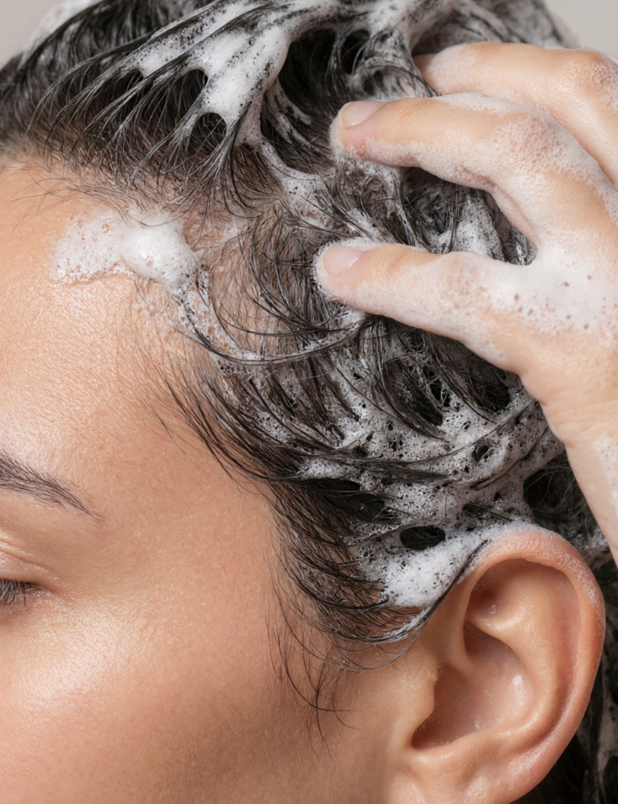 lavera Shampooing Soin Volume & Lift lors de l'application