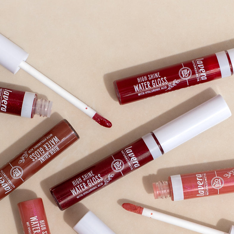 Gloss à lèvres lavera vus de dessus