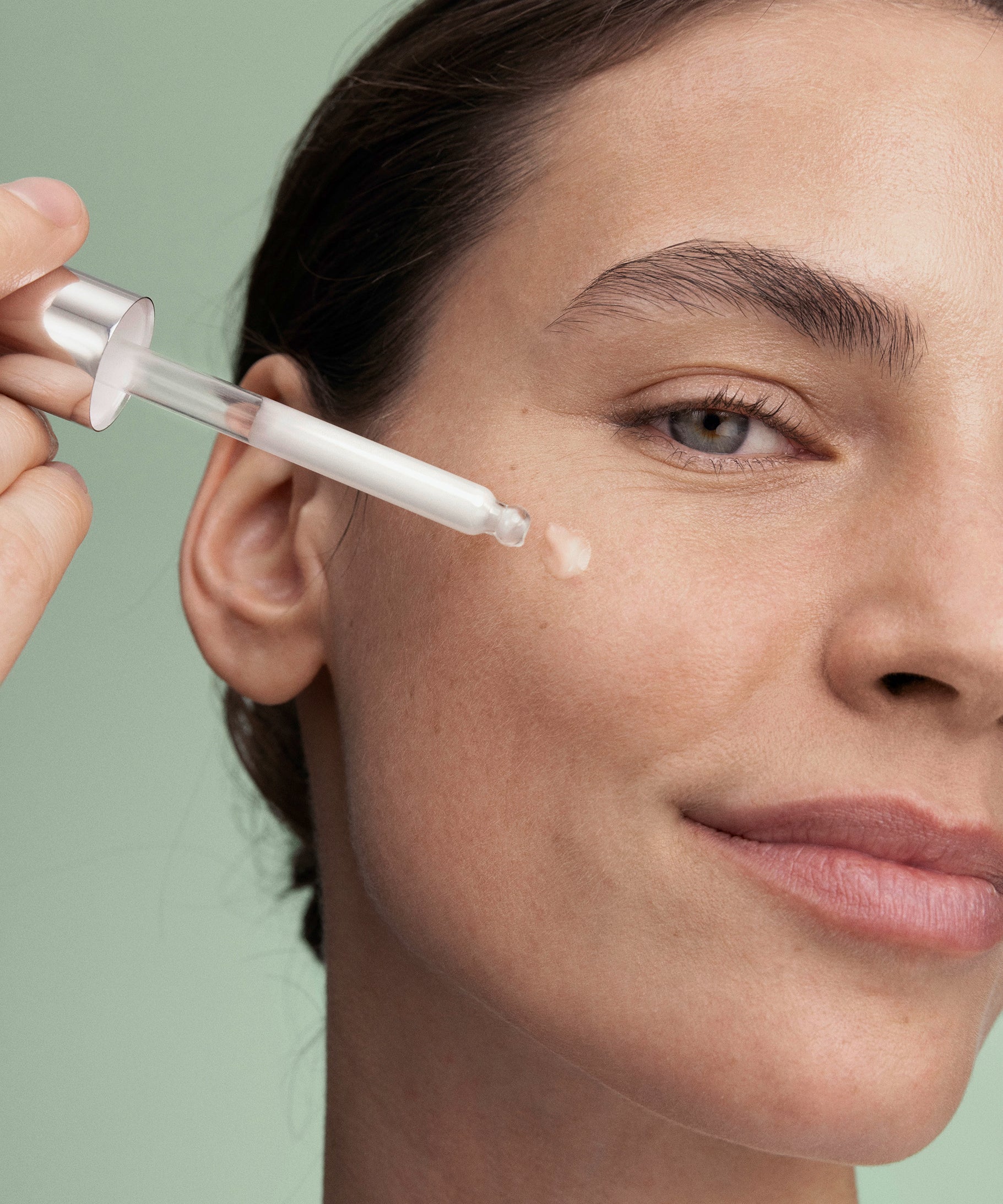 lavera Pure Beauty Serum lors de l'application