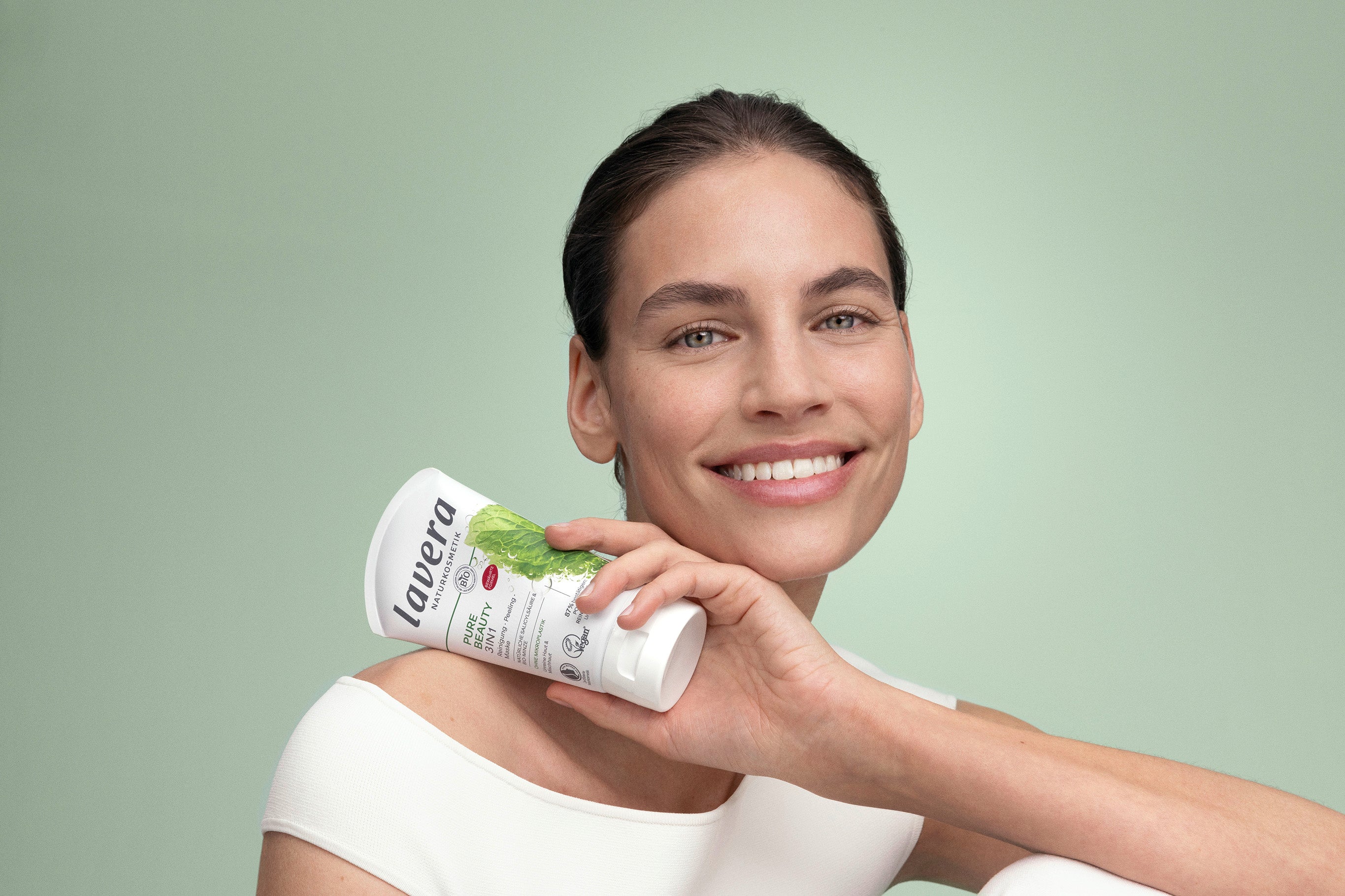 lavera Pure Beauty 3in1 Wash Scrub Mask during application