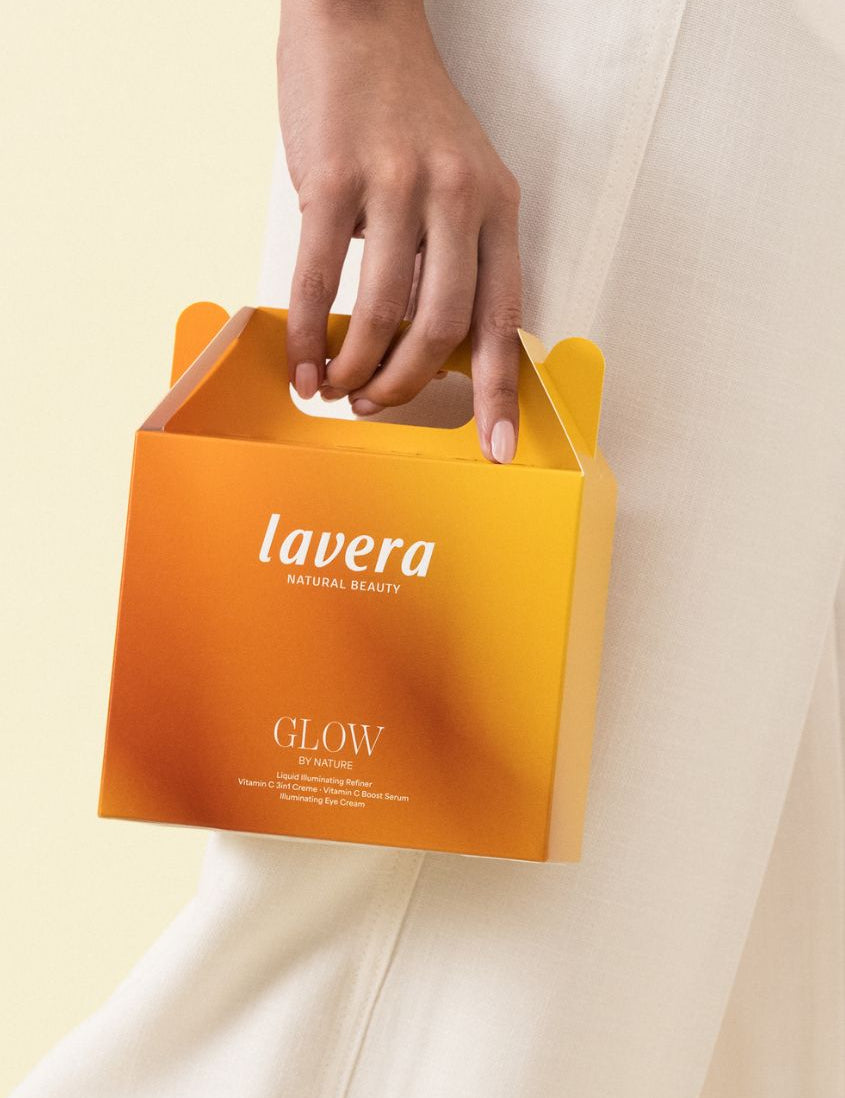 lavera Glow by Nature Routine Complete Set lors de l'application