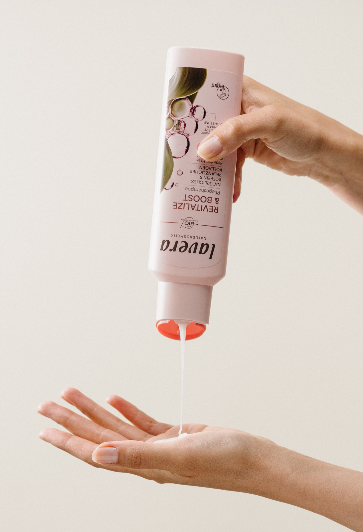 lavera Shampoo Revitalize & Boost during application