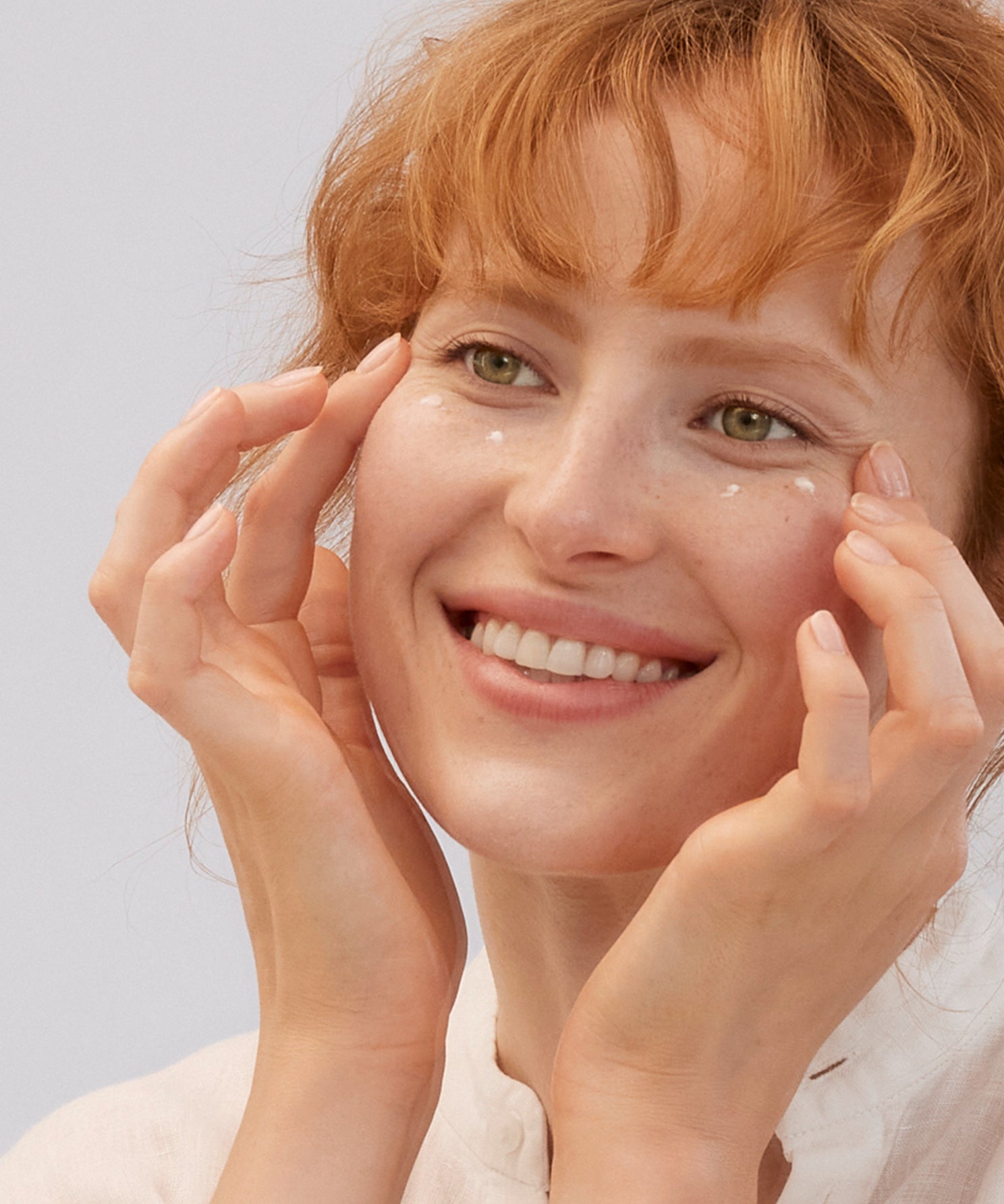 lavera Re-Energizing Sleeping Eye Cream during application