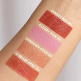 lavera Multi Balm -Cloudy Pink 02- in der Anwendung