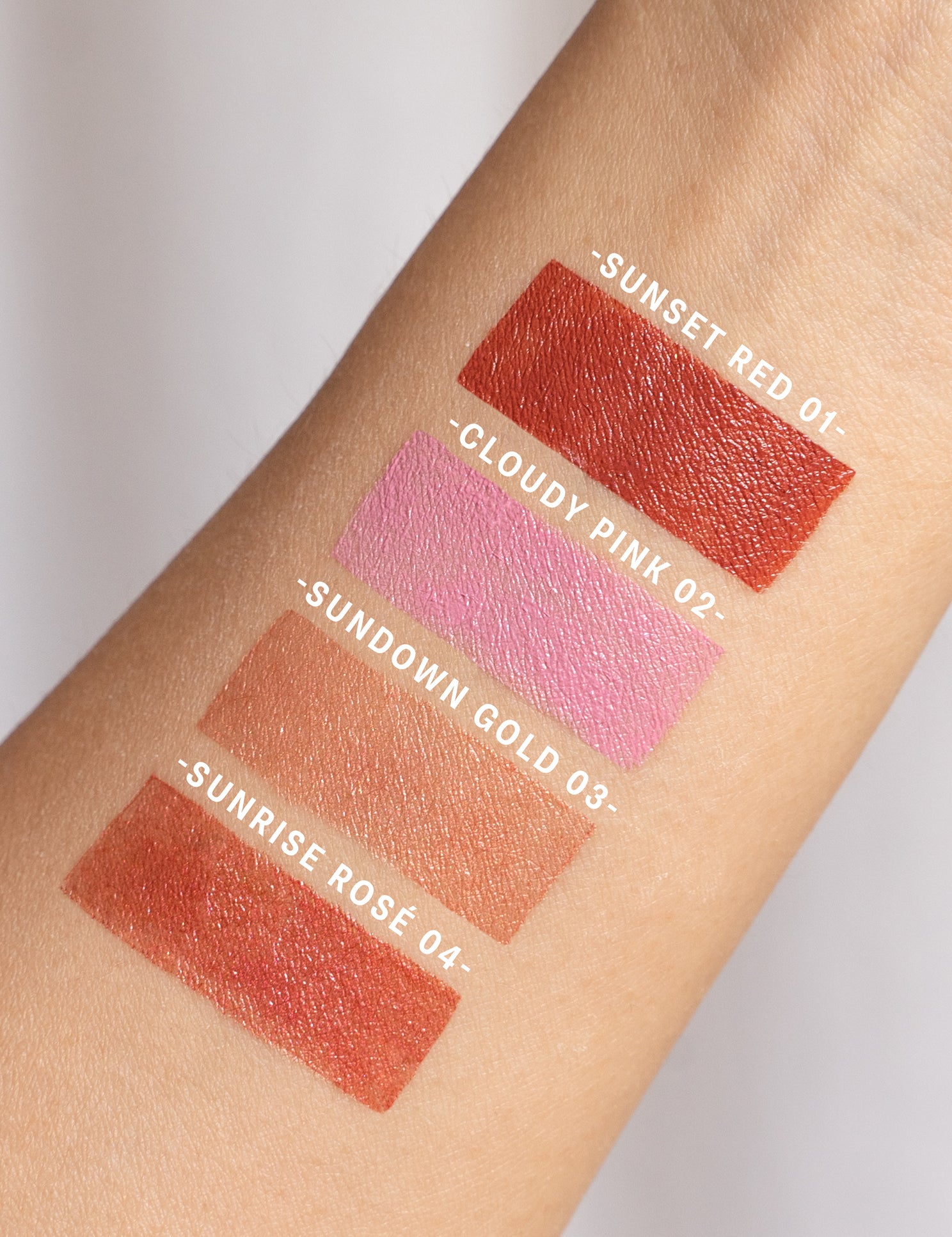 lavera Multi Balm -Cloudy Pink 02- lors de l'application