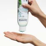 lavera Douche Soin basis sensitive 2in1 lors de l'application