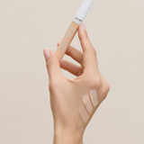 lavera Radiant Skin Concealer -Medium 03- lors de l'application