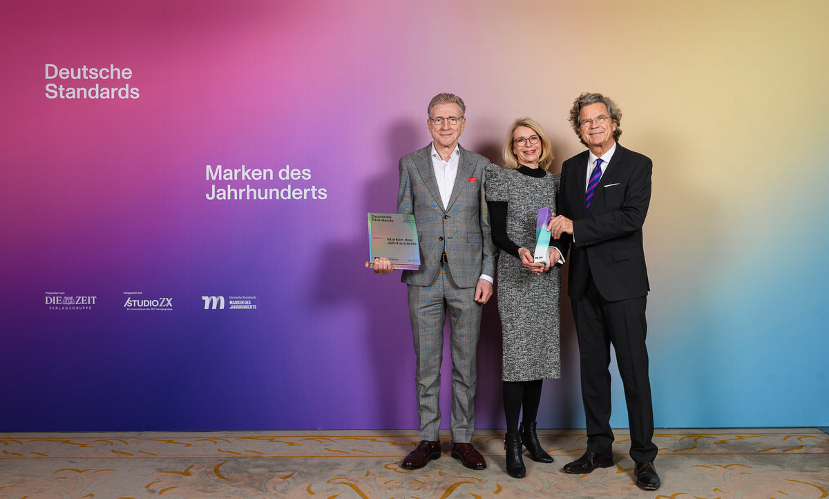 Thomas Haase et jury MdJ avec distinction dans la main