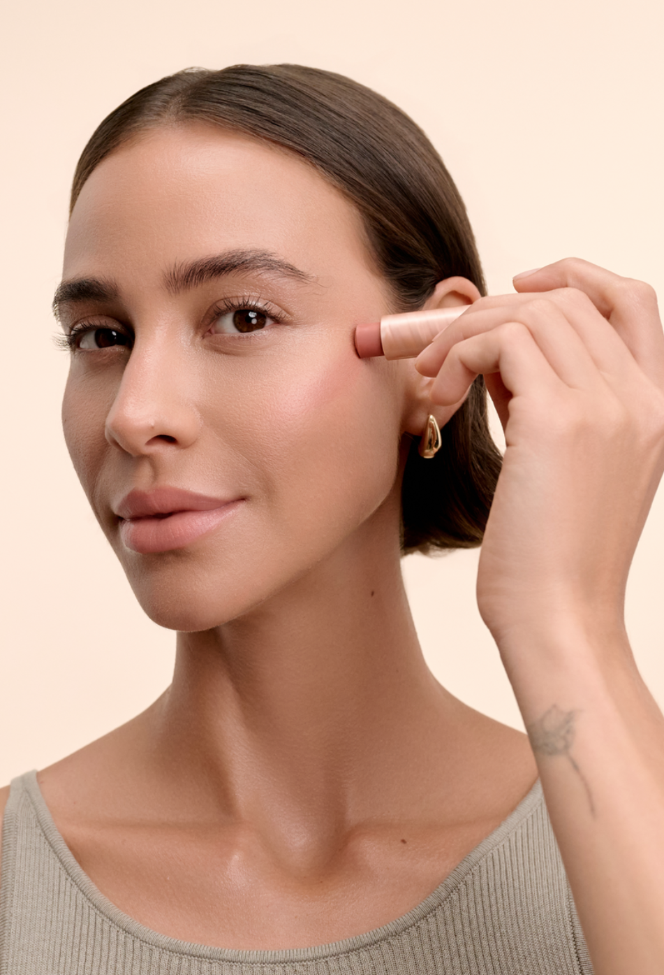 lavera Multi Balm -Rosy Horizon 05- during application