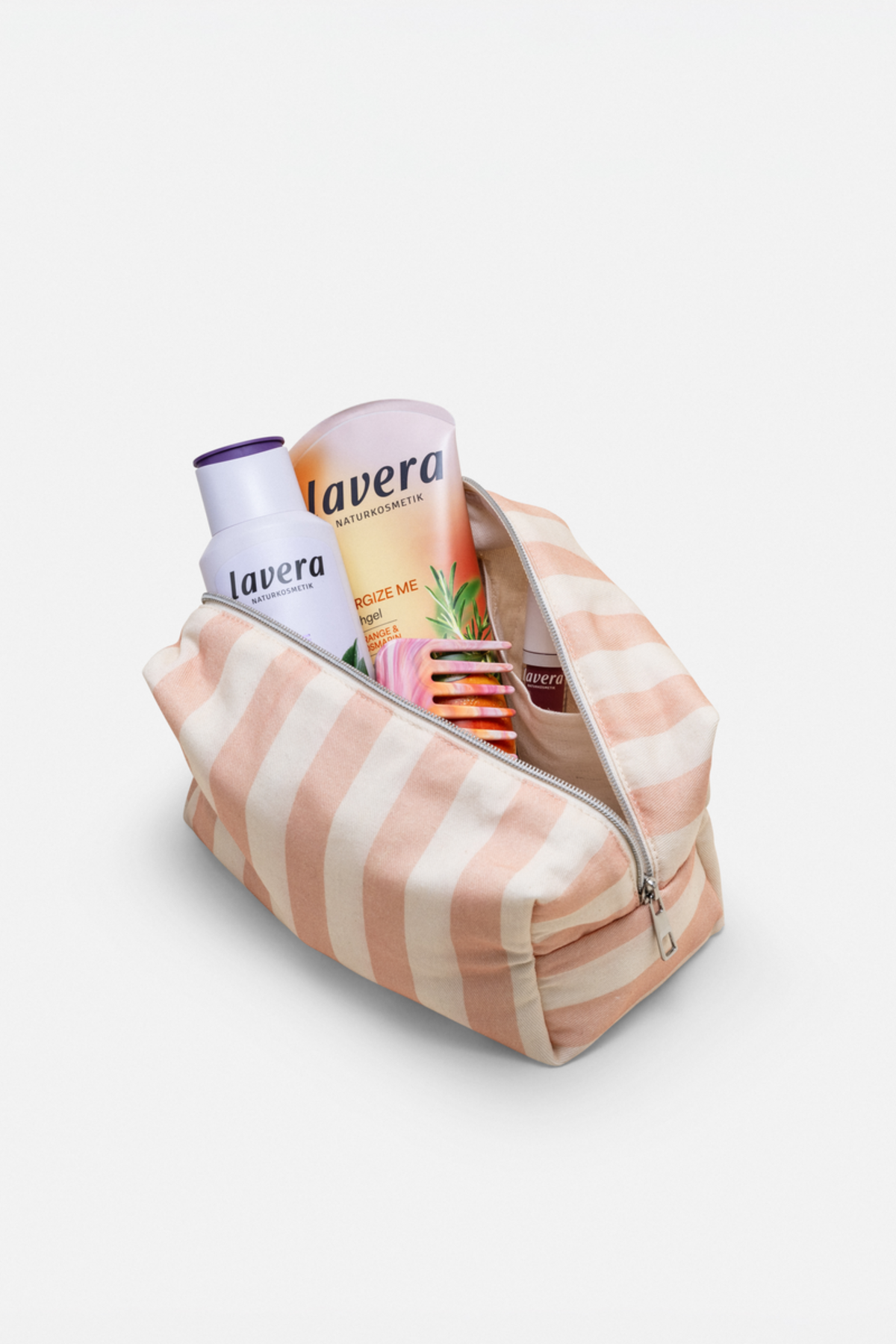 lavera Cosmetic Bag – Sunset Stripes during application