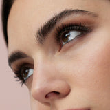lavera Butterfly Effect Mascara Beautiful Black lors de l'application