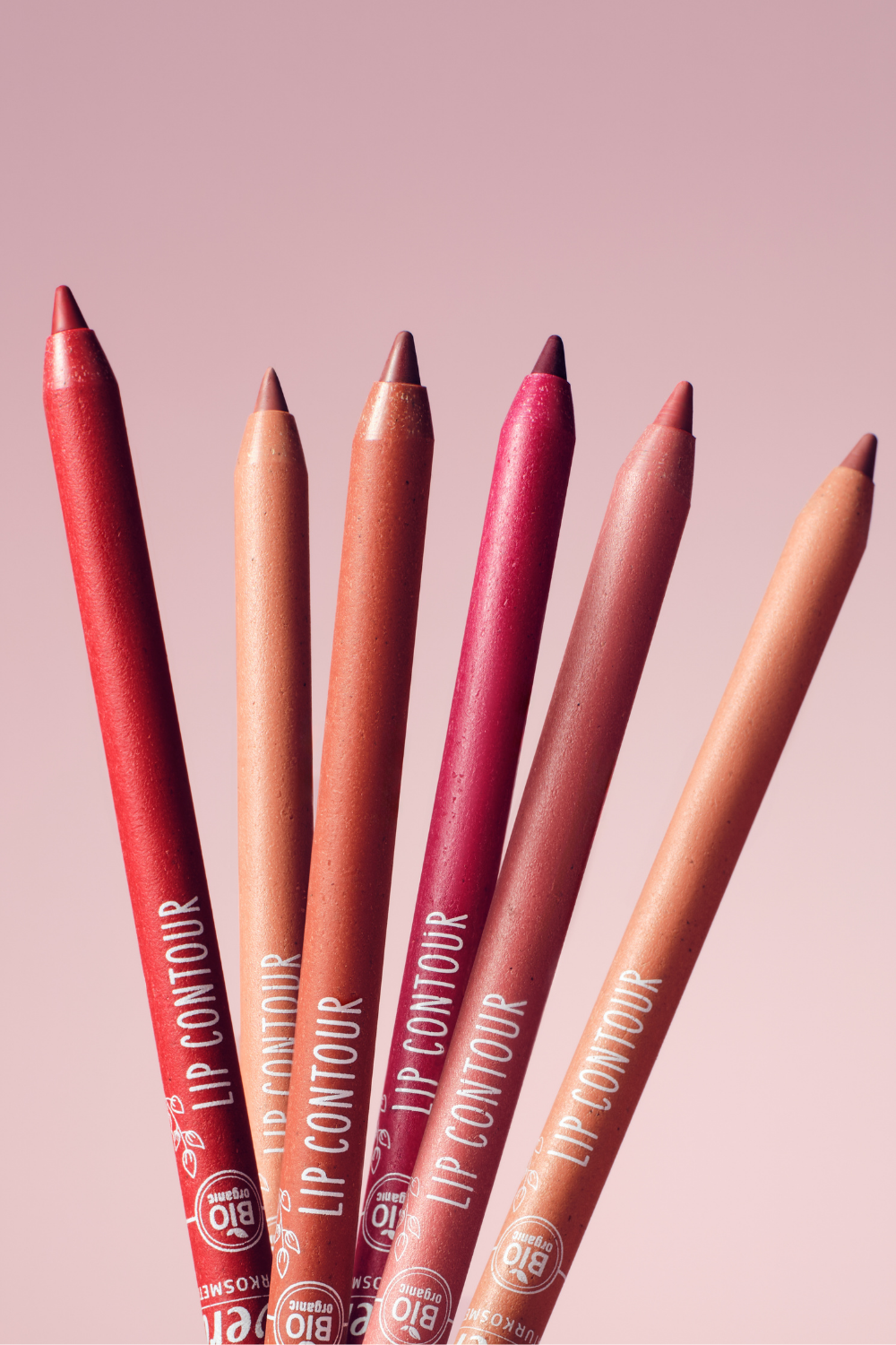 lavera Lip Contour -Black Berry 06- lors de l'application