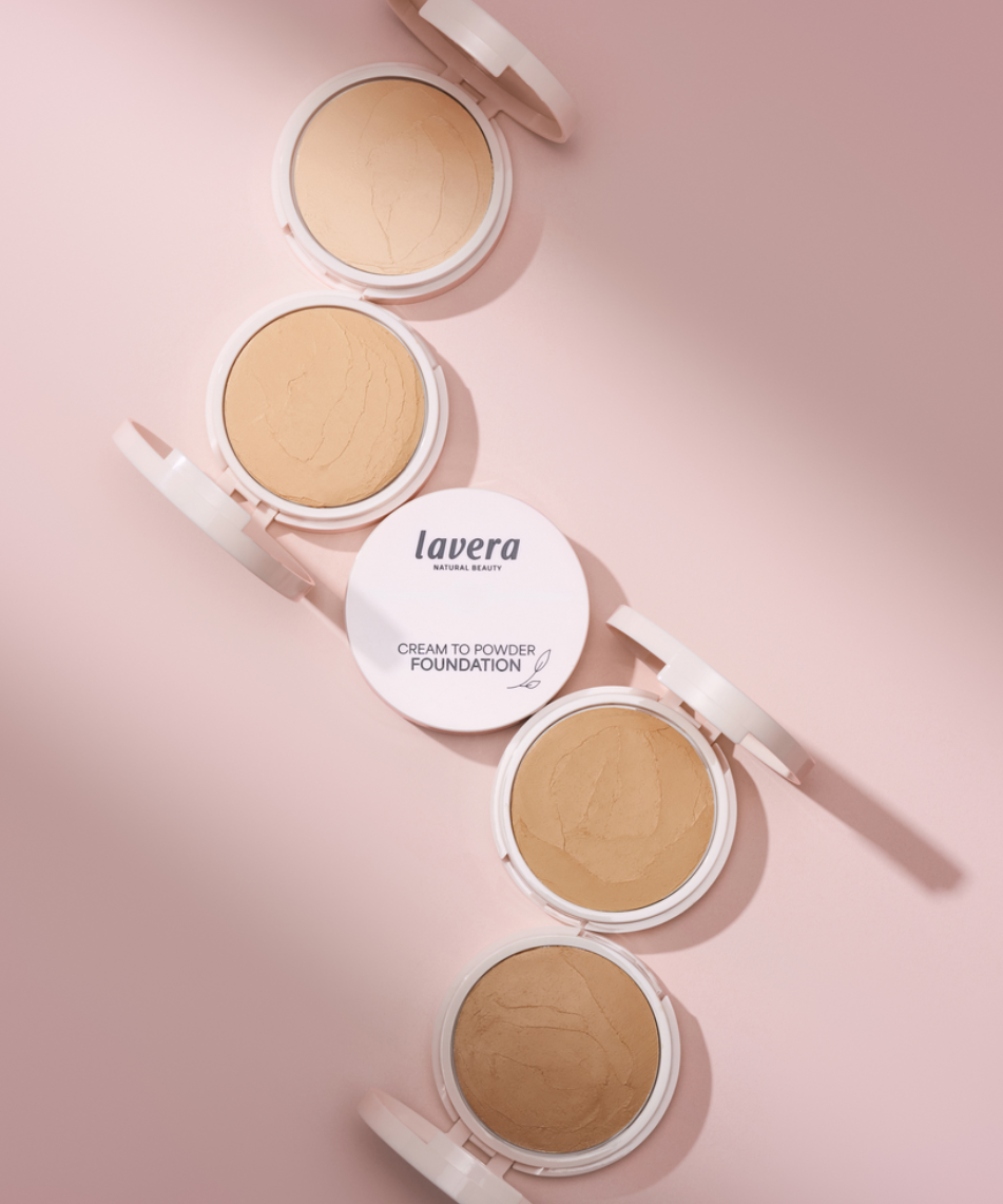 lavera Cream to Powder Foundation -Tanned 2.0-  during application